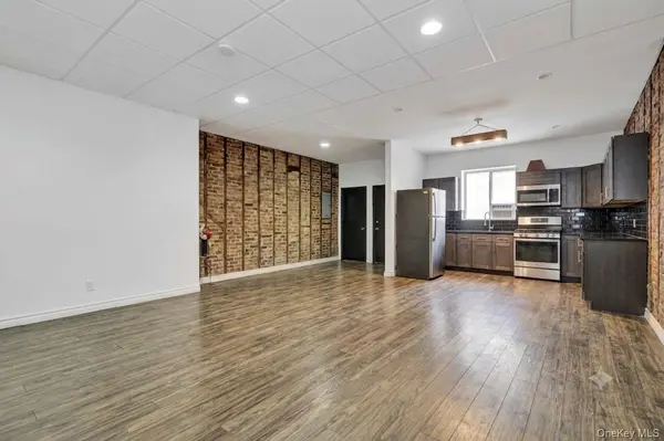 5224 35th ST, Long Island City, NY 11101