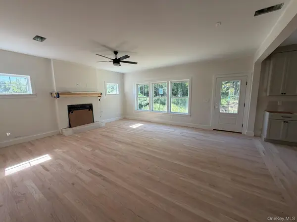 24 (LOT #3) Sunset LN, New Hampton, NY 10958