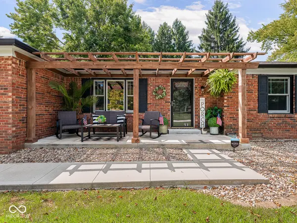 8653 Warrington DR, Indianapolis, IN 46234