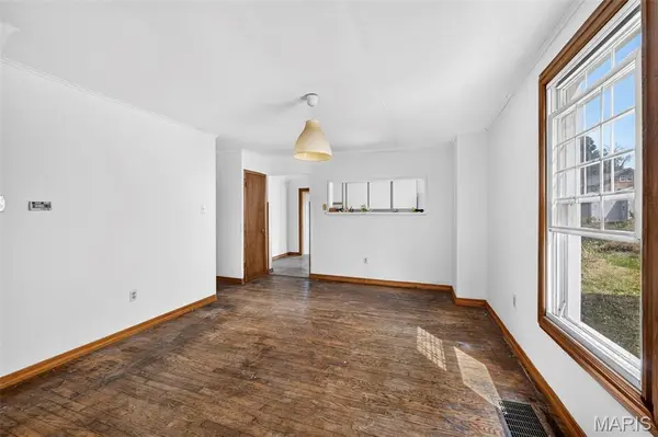 7543 Woodland AVE, Maplewood, MO 63143