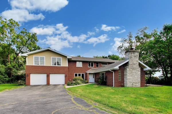Burr Ridge, IL 60527