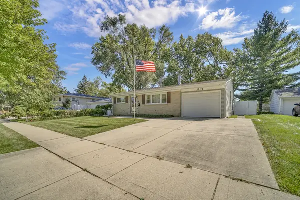 1101 ANTHONY RD, Wheeling, IL 60090