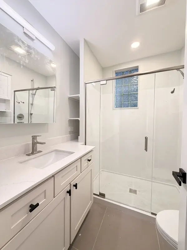 2342 N Kimball AVE #1, Chicago, IL 60647