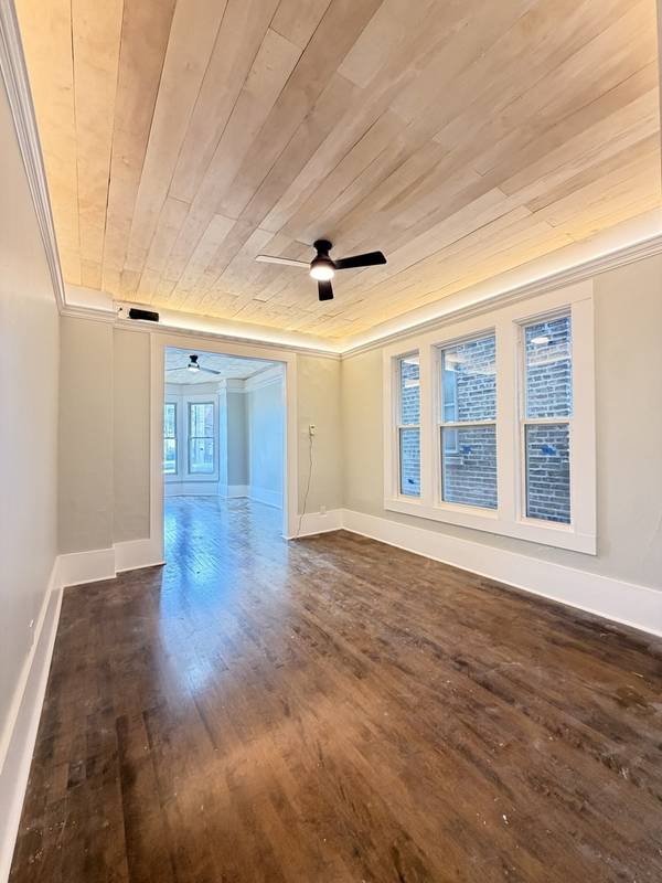 2342 N Kimball AVE #1, Chicago, IL 60647