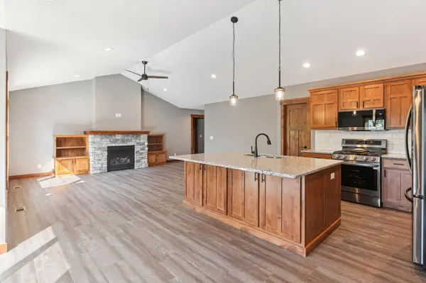 1635 72nd AVE, Hammond, WI 54015