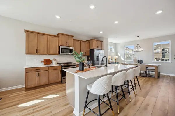 8760 Island EchoTrail N #C, Lake Elmo, MN 55001