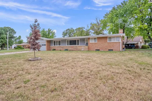 701 W Main St, Arlington, KS 67514