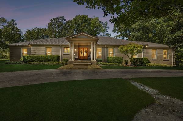 875 Coon Creek Rd, Dickson, TN 37055
