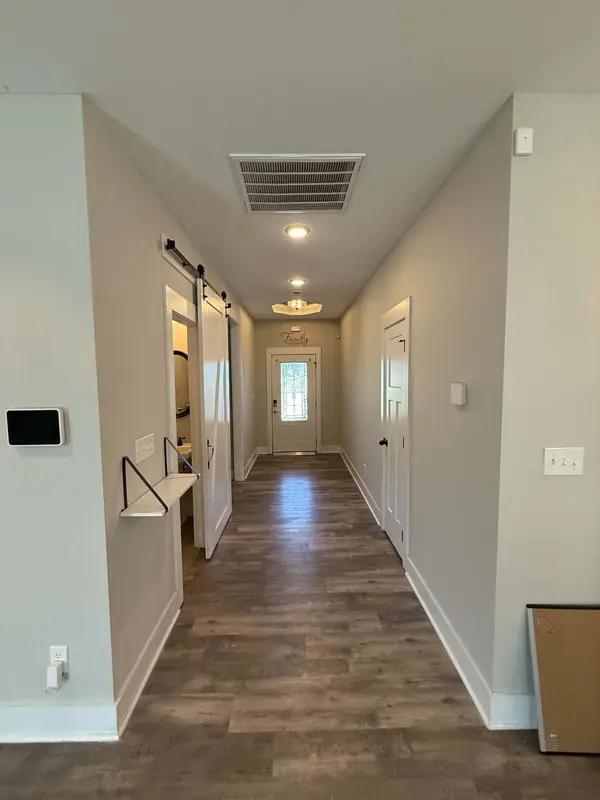 308 College St, Burns, TN 37029