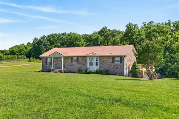 6702 Highway 41 #N, Cedar Hill, TN 37032
