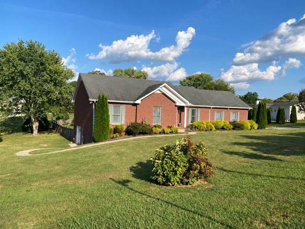 301 Locust Rd, Clarksville, TN 37043