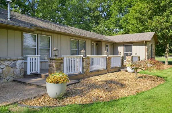 338 Royal Oak Dr, Winchester, TN 37398