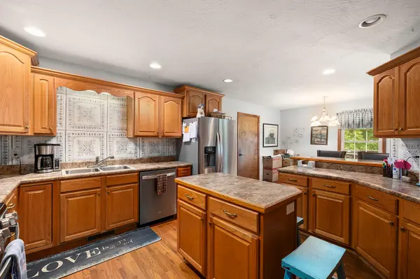 1823 Finley Falls RD, Seymour, MO 65746
