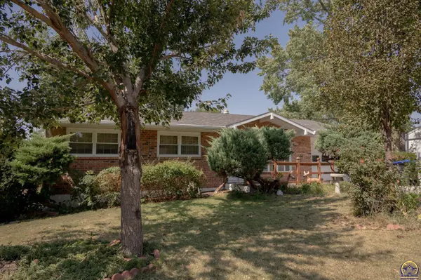 3811 SE Fremont St, Topeka, KS 66609