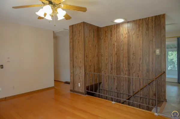 3811 SE Fremont St, Topeka, KS 66609