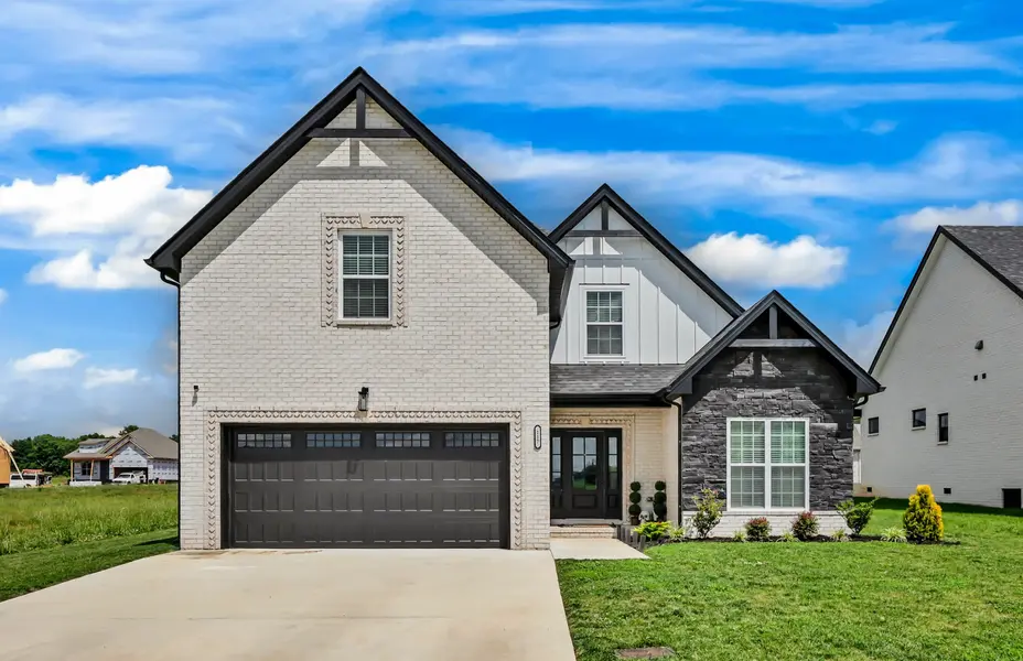 117 Aspen Pine Dr, Clarksville, TN 37043