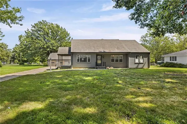 12811 10th ST, Grandview, MO 64030
