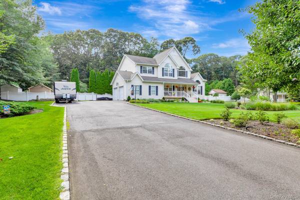 2835 N Wading River RD, Wading River, NY 11792