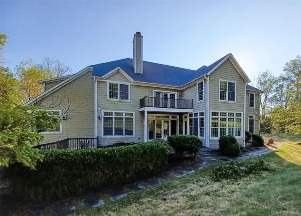11 Hedges RD, Warwick, NY 10990