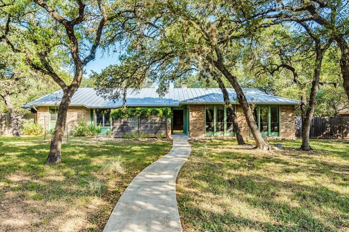 904 Willow Creek CIR, San Marcos, TX 78666