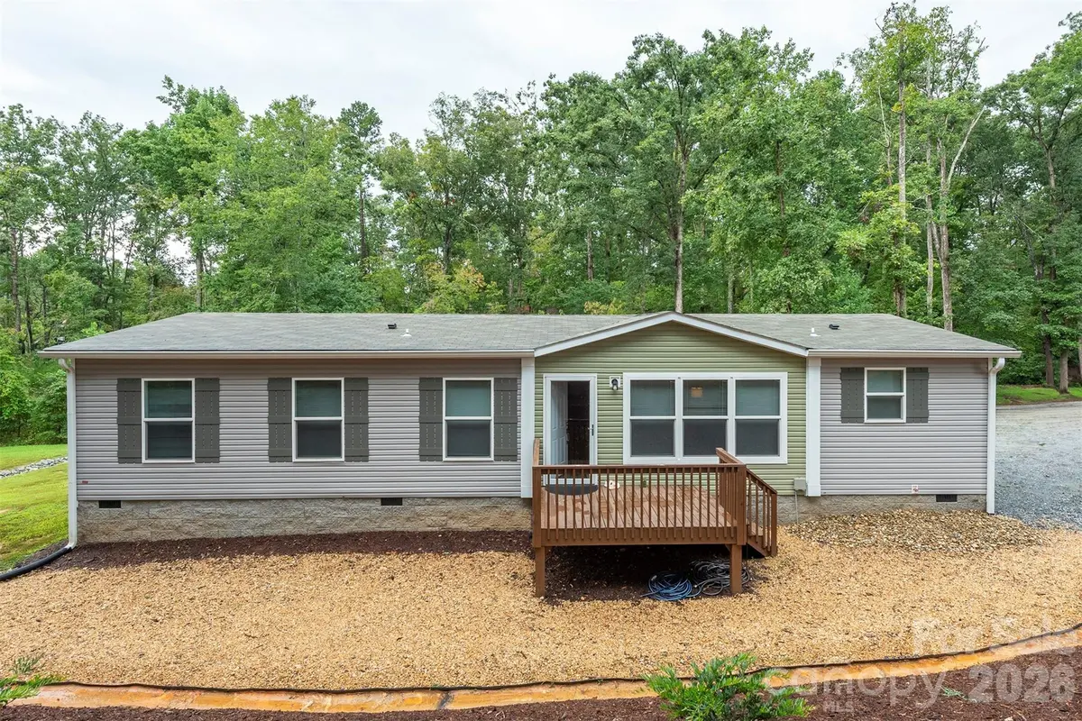 346 Tricycle Hill LN, Tryon, NC 28782