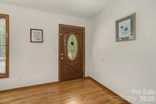 230 Blythewood DR, Hendersonville, NC 28792