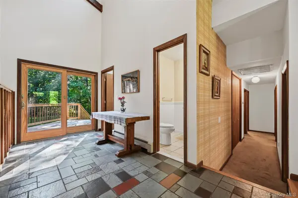 90 Highland AVE, Marlboro, NY 12542