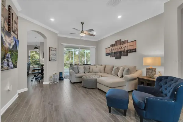 1461 OLYMPIC CLUB BLVD, Davenport, FL 33896