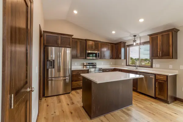 4825 Chainview DR NW, Alexandria, MN 56308