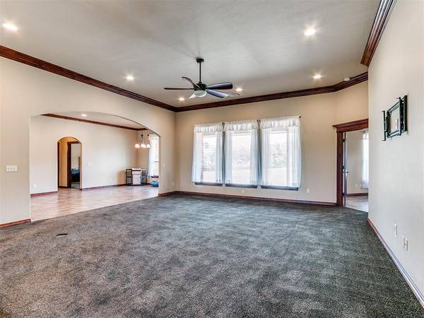 16956 Fox Trot CT, Choctaw, OK 73020