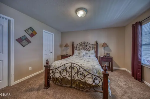 332 Meriwether Way, Pigeon Forge, TN 37863