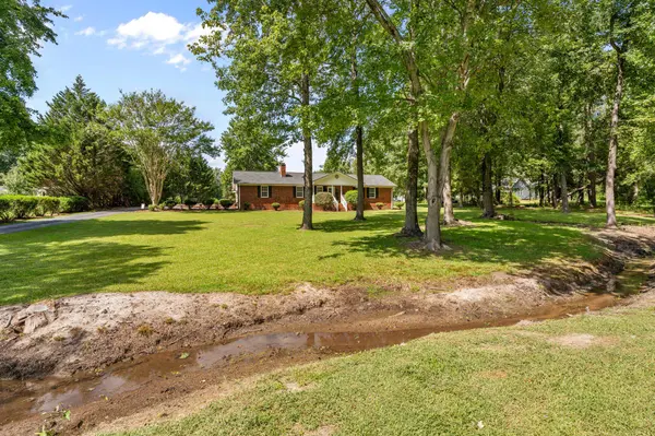 1242 John Dodd RD, Spartanburg, SC 29303