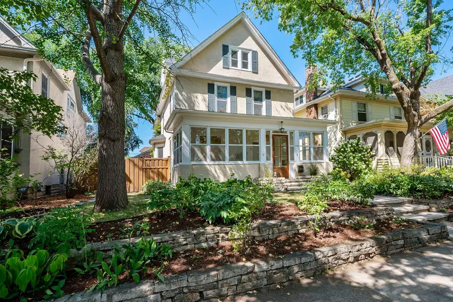 3220 Humboldt AVE S, Minneapolis, MN 55408