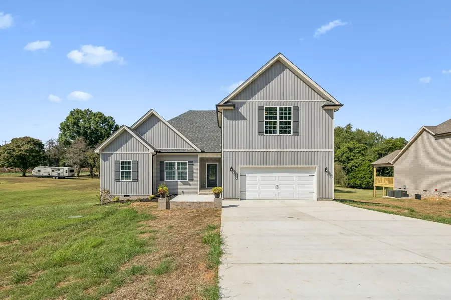 4005 Sweet Home Rd, Pleasant View, TN 37146
