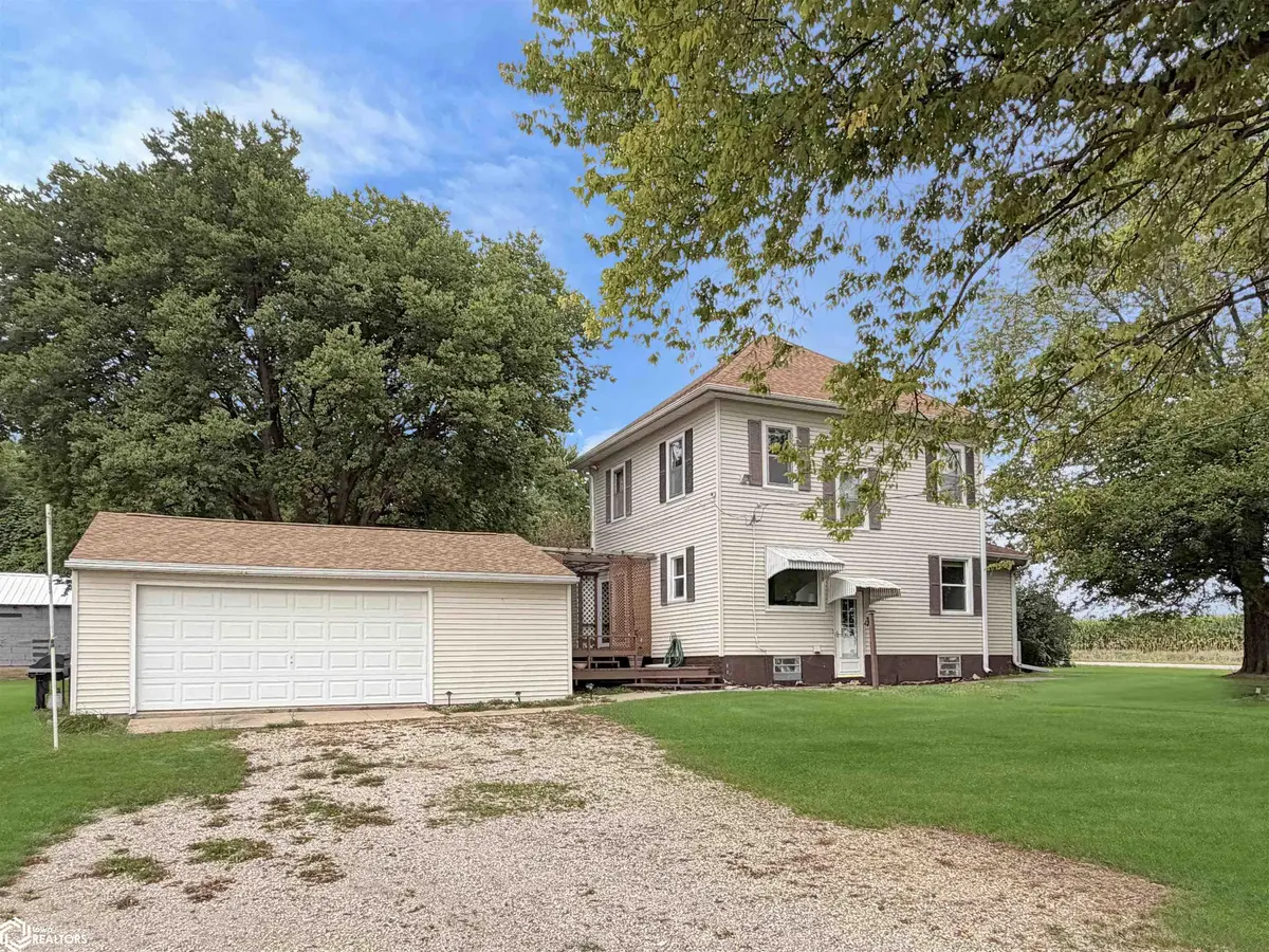 1078 L AVE, Reinbeck, IA 50669