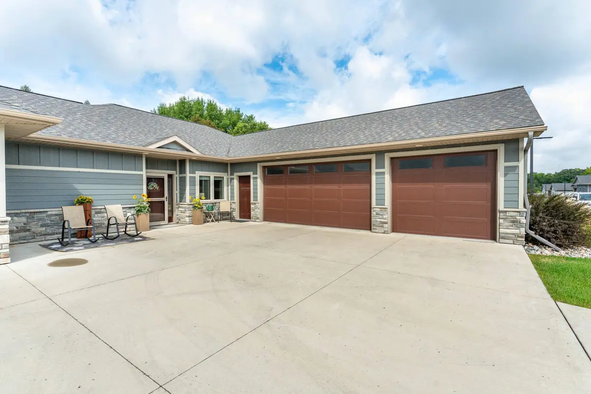 740 Oak TRL, Fergus Falls, MN 56537