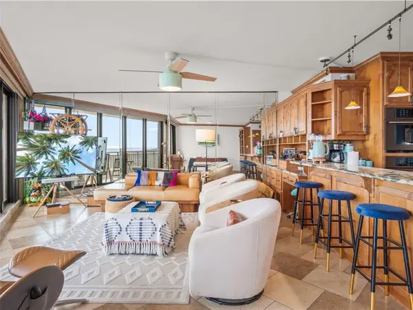 6649 Seacomber DR #304, Port Aransas, TX 78373