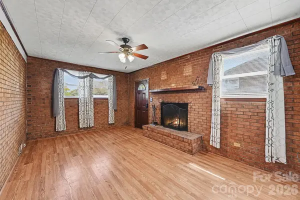 141 Howie ST, Mount Holly, NC 28120