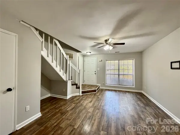 6354 Windsor Gate LN, Charlotte, NC 28215
