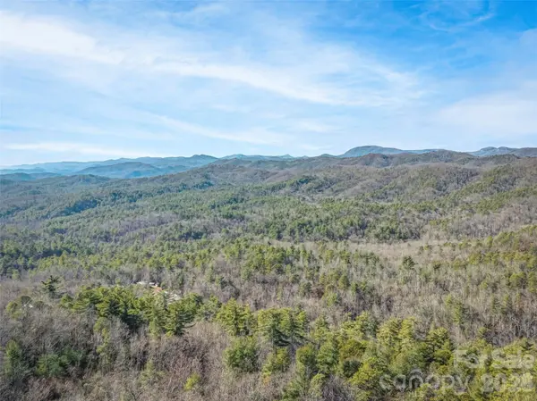 101 Ruffed Grouse RD, Brevard, NC 28712