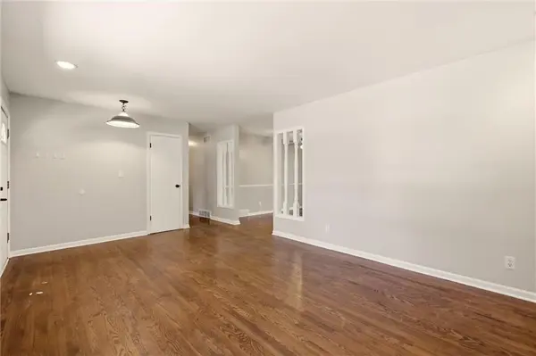 10007 Tracy AVE, Kansas City, MO 64131