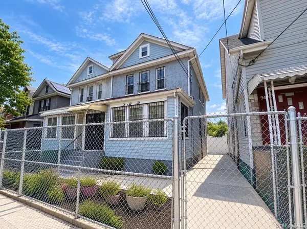 94-24 41st RD, Elmhurst, NY 11373