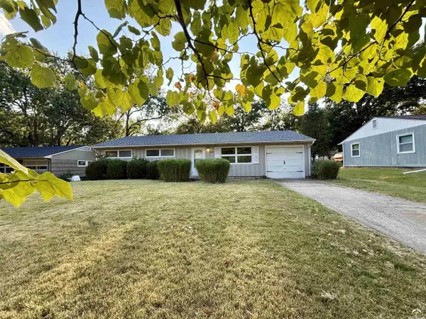 1643 Delaware ST, Lawrence, KS 66044