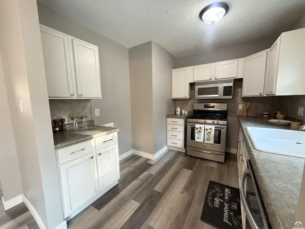 1643 Delaware ST, Lawrence, KS 66044