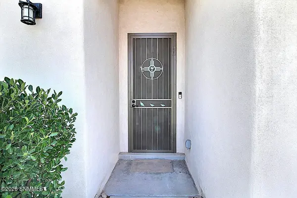 3824 San Marino RD, Las Cruces, NM 88012