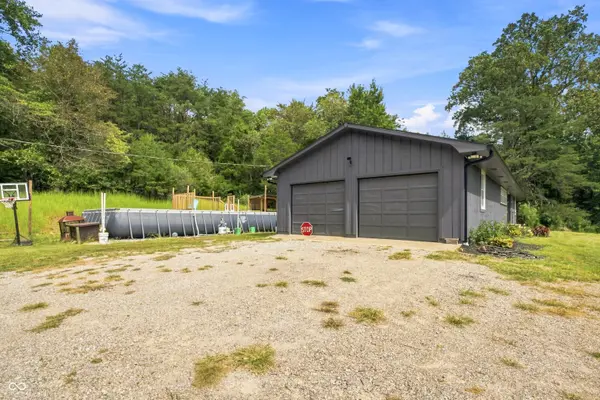 13300 W 525 S, Columbus, IN 47201