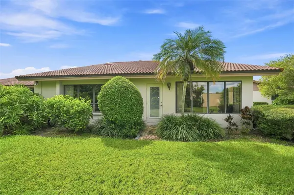 3871 WILSHIRE CIR W #119, Sarasota, FL 34238