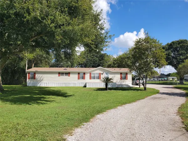 4902 COUNTRY TRAILS DR, Polk City, FL 33868