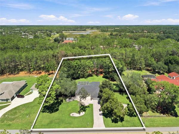 10261 WOODLAND WATERS BLVD, Weeki Wachee, FL 34613