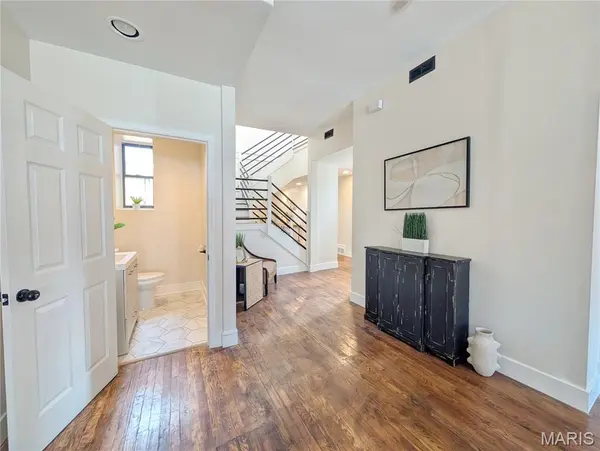 2628 Allen AVE, St Louis, MO 63104